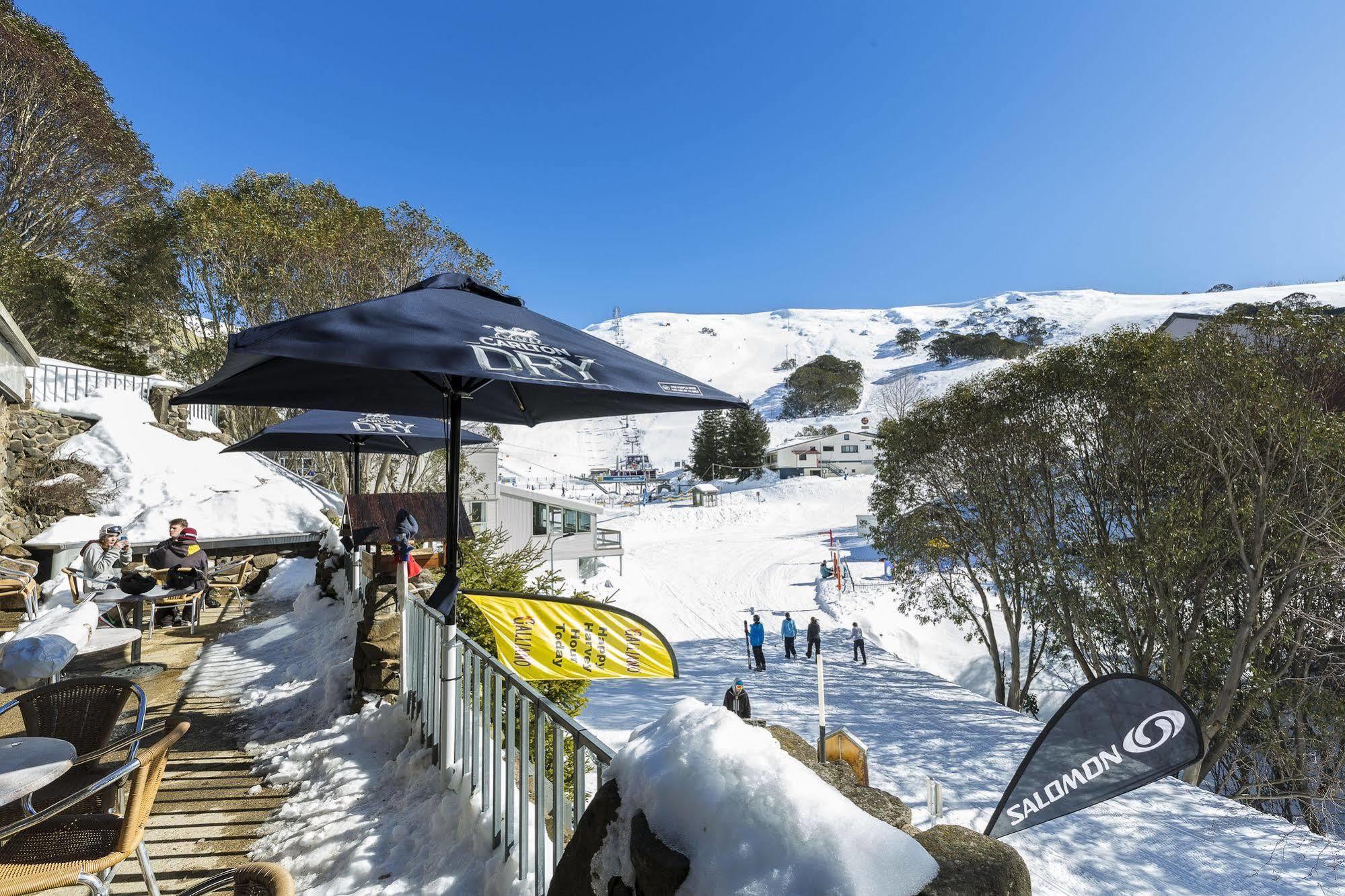 Falls Creek Hotel Exterior foto